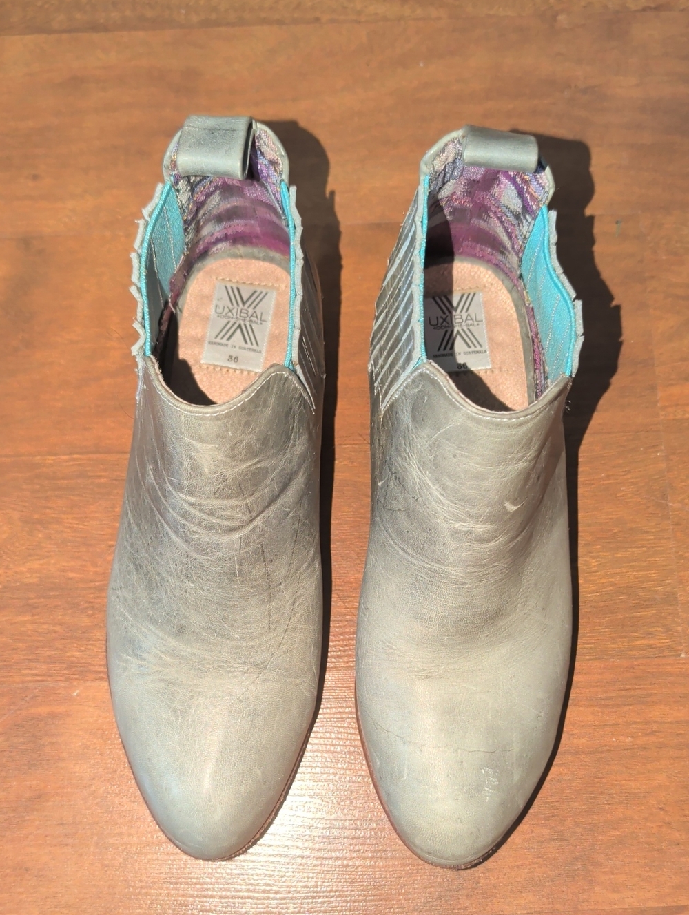 Uxibal Olive Leather Slip-On Women’s Ankle Shoes with Teal Detail